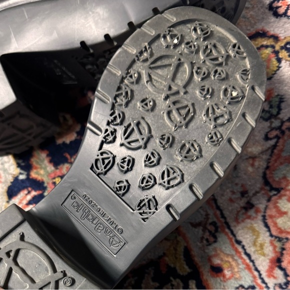 TUK Mules - Picture 5 of 5